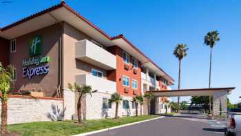 Holiday Inn Express Santa Rosa North, an IHG Hotel