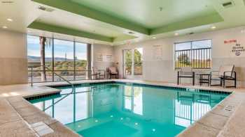 Holiday Inn Express & Suites Lake Elsinore, an IHG Hotel