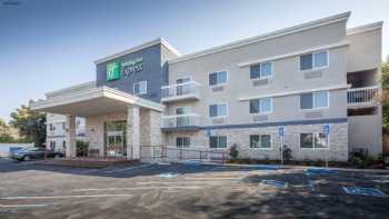 Holiday Inn Express Sunnyvale - Silicon Valley, an IHG Hotel