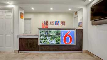 Motel 6 Marysville, CA