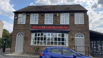 The Three Horseshoes