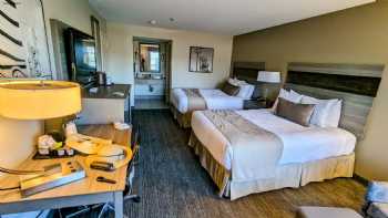 Best Western Plus Executive Inn