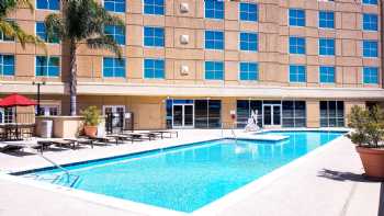 DoubleTree by Hilton Hotel Modesto