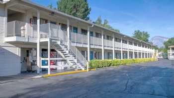 Motel 6 Bishop, CA