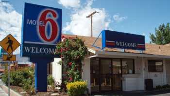 Motel 6 Bishop, CA