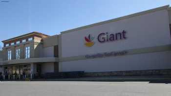 Giant Pharmacy