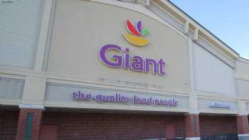 Giant Pharmacy