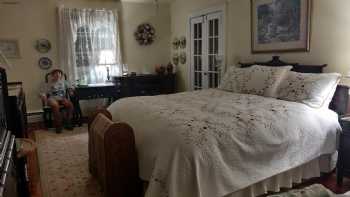 Seascape Manor Bed & Breakfast