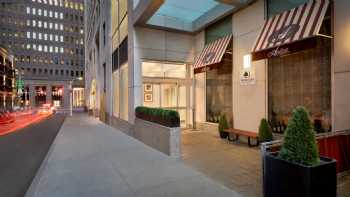 DoubleTree by Hilton New York Downtown