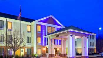 Holiday Inn Express & Suites Carneys Point - Pennsville, an IHG Hotel