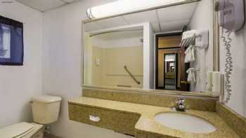 Quality Inn & Suites Millville - Vineland