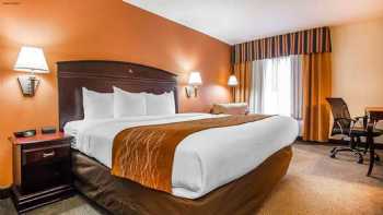 Comfort Inn & Suites Somerset - New Brunswick