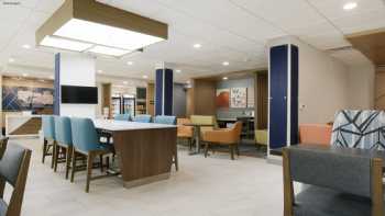 Holiday Inn Express & Suites Williamstown - Glassboro, an IHG Hotel