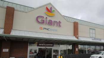 Giant Pharmacy