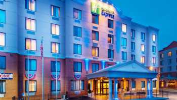 Holiday Inn Express Staten Island West, an IHG Hotel