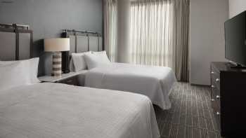 Homewood Suites by Hilton Teaneck Glenpointe