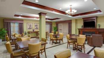 Holiday Inn Express & Suites Tower Center New Brunswick, an IHG Hotel