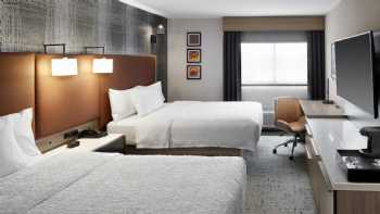 Hampton Inn Newark Airport