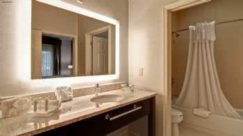 Homewood Suites by Hilton Newark-Cranford