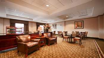 Best Western Riverview Inn & Suites