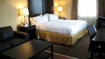 Holiday Inn Express Philadelphia - Penns Landing, an IHG Hotel