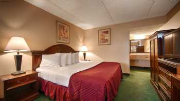 MHO Inn & Suites