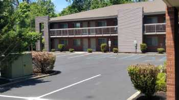 MHO Inn & Suites