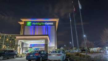 Holiday Inn Express Newark Airport – Elizabeth, an IHG Hotel