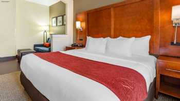 Comfort Suites Newark - Harrison