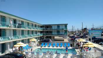 Tradewinds Motor Lodge