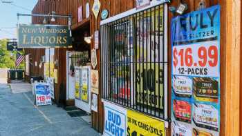 New Windsor Liquor & Deli