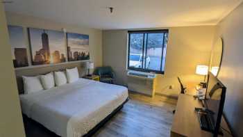 Days Inn by Wyndham Parsippany