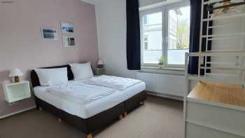 bed & kitchen Schleswig