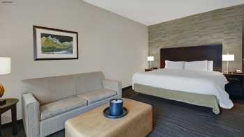 Hampton Inn & Suites Robbinsville