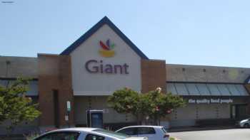 Giant Pharmacy