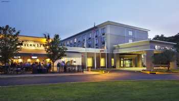 DoubleTree by Hilton Hotel Mahwah