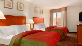 Homewood Suites by Hilton Edgewater-NYC Area