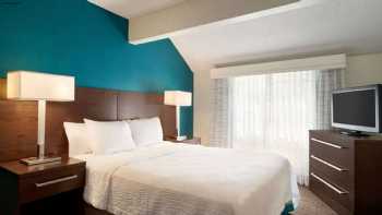 Hawthorn Suites by Wyndham Tinton Falls