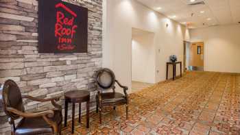 Red Roof Inn & Suites Mt Holly - McGuire AFB