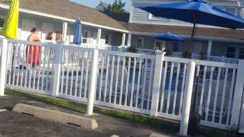 Boardwalk Beach Inn