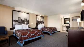 Super 8 by Wyndham Rahway/Newark