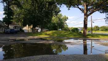 River Front Motel