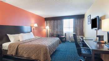 Rodeway Inn Meadowlands