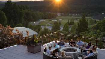 Grand Cascades Lodge