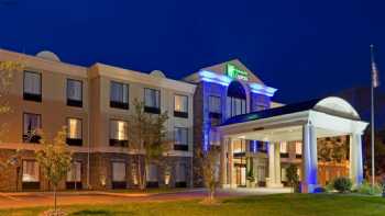 Holiday Inn Express & Suites Chester-Monroe-Goshen, an IHG Hotel