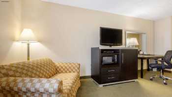 Quality Inn Ledgewood - Dover