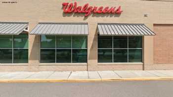 COVID-19 Drive-Thru Testing at Walgreens