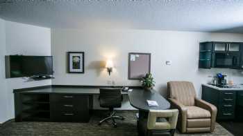 Candlewood Suites Fargo-N. Dakota State Univ., an IHG Hotel