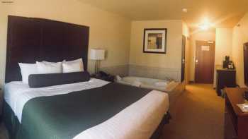 Cobblestone Hotel & Suites - Killdeer