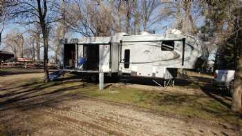 Grand Forks Campground-Rv Park